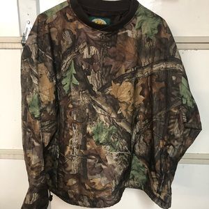Camo pullover wind shirt, size 2XL